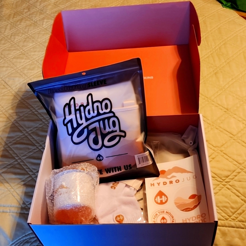 BNIB Hydrojug Vista PR Box Medium